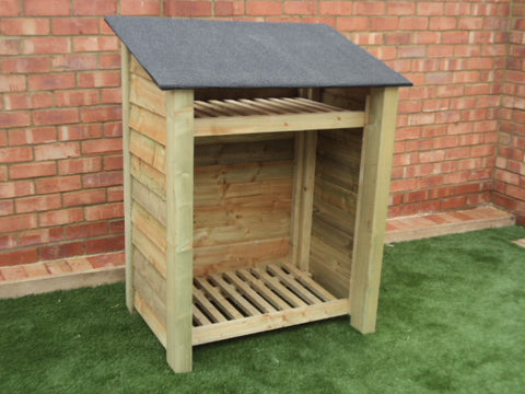 Medium featheredge log store with felt roof and shelf